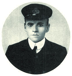 Второй помощник капитана Чарльз Лайтоллер (Charles Lightoller).