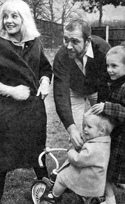 Шон Коннери и Диана Силенто с детьми